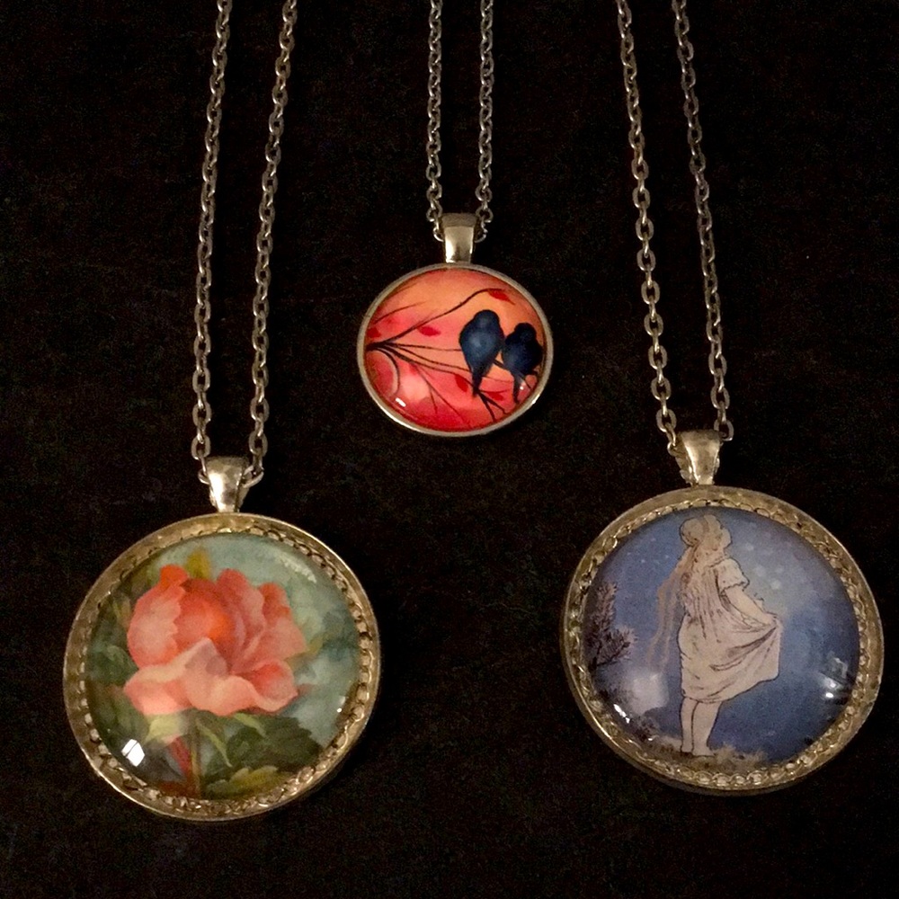 Handmade Circle Picture Necklaces
